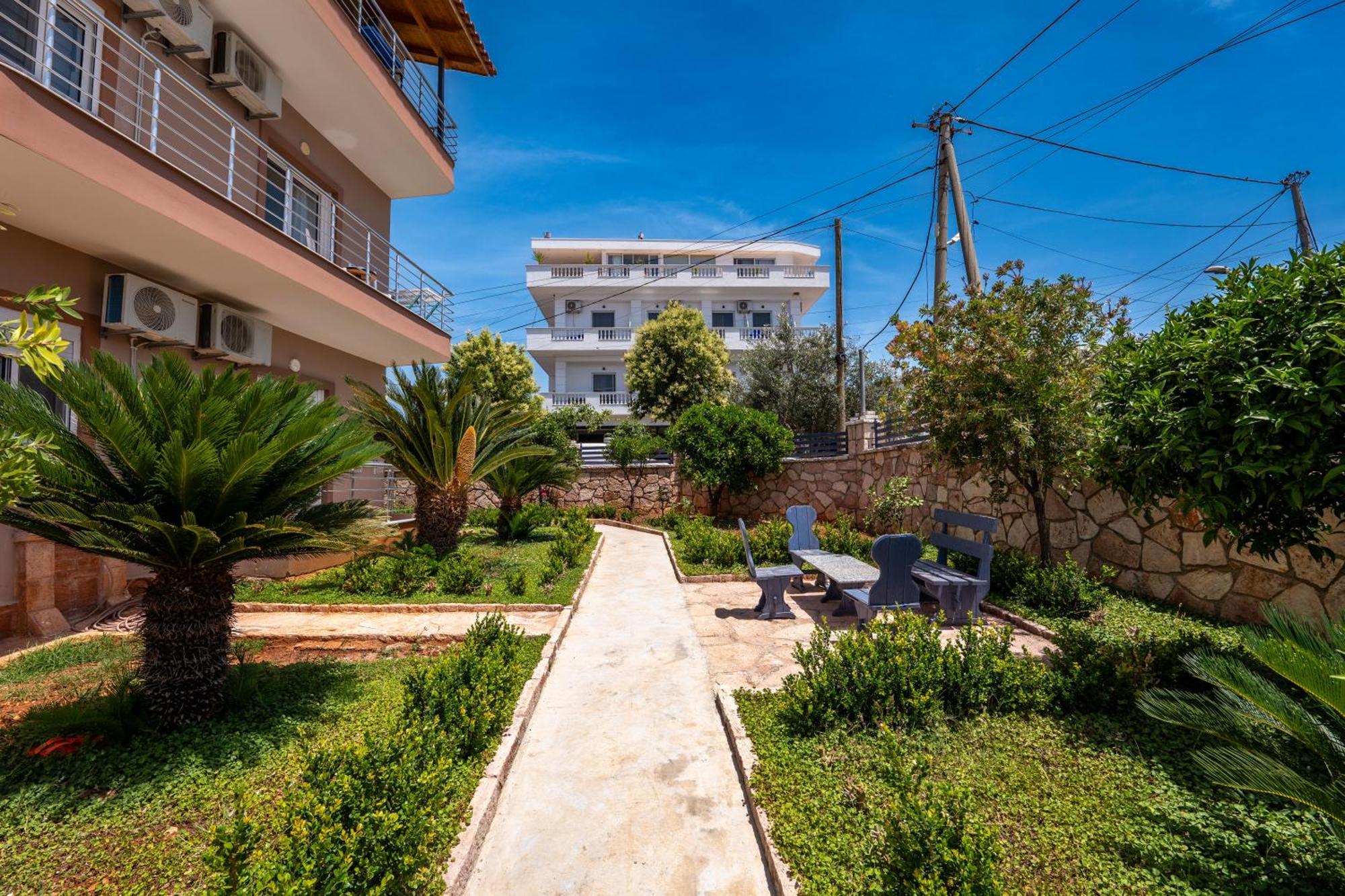 Villa Hamza Ксамил Екстериор снимка