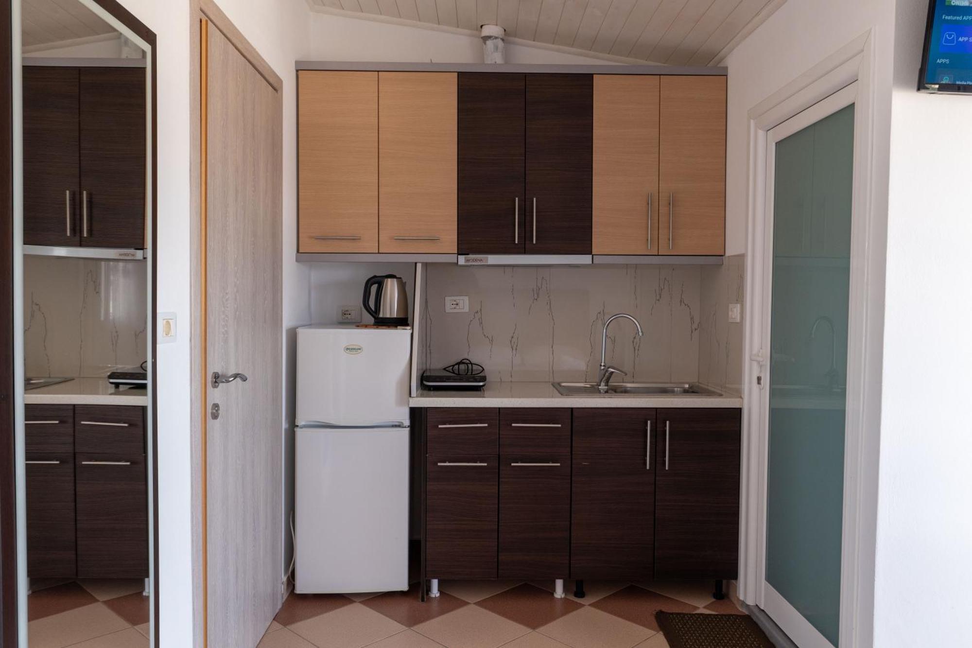 Villa Hamza Ксамил Екстериор снимка